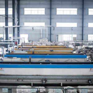 Tempering furnace production line: Makes every glass lid high temperature resistant, impact resistant and shatterproof.